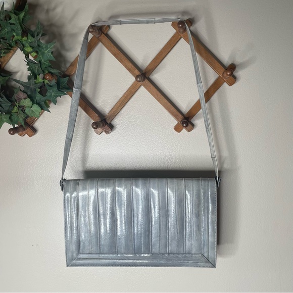 100% genuine Eel Skin leather blue/gray clutch shoulder clutch